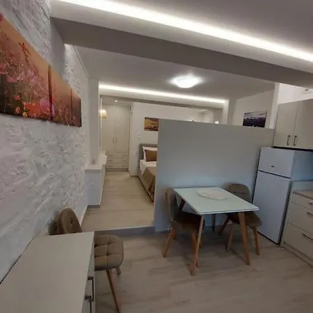 Helens Mountain House Appartement Samos Town Buitenkant foto